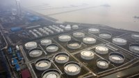 Експерт: Високите цени на петрола ограничават търсенето и вече показват признаци на корекция