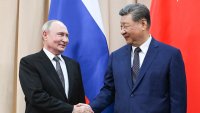 Путин и Си Дзинпин обсъждат възможна тристранна среща с Тръмп в Азия