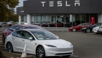 Tesla защитава пазарния си дял в Европа с по-евтина версия на Model 3