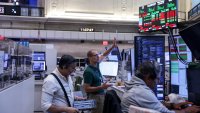 Wall Street отваря с леки ръстове преди ключовото решение на Фед за лихвите*