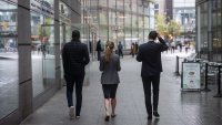 Потребителското доверие в САЩ се повишава през юни
