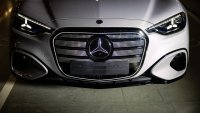Mercedes започва ново обратно изкупуване на акции за 1 млрд. евро