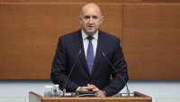 Радев: Намаляваме четирикратно продуктовите такси за електрическа и електронна техника