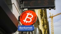 Данъчните ще получават информация от ползвателите на криптовалути
