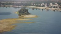 Критичното маловодие на Дунав парализира корабоплаването