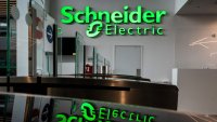 Франция глоби Schneider Electric и други компании с 470 млн. долара за картел