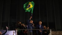 Лула да Силва спечели безпрецедентен четвърти президентски мандат в Бразилия