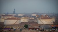 Страните от Персийския залив в ОПЕК увеличават производството на петрол през юли