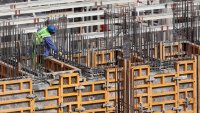 Строителната продукция в България се свива трети пореден месец през май 