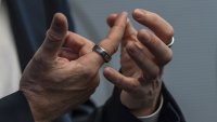 Скок в приходите, но и растяща загуба показаха документите за IPO-то на Oura