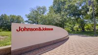 Johnson & Johnson надви очакванията за печалба и повиши прогнозите си