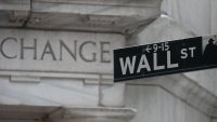 Wall Street изпрати вяла сесия в очакване на данните за инфлацията в САЩ