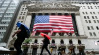 Wall Street отваря с леки промени в очакване на сделка за Ормузкия проток*