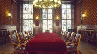 Управителният съвет на БНБ трябва да взема решения независимо от правителството и ЕЦБ