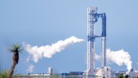 Новата ракета на SpaceX преодоля проблемите и успешно достигна орбита 