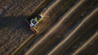 Войните разтърсват енергийните и аграрните пазари, захарта поскъпва заради свити доставки