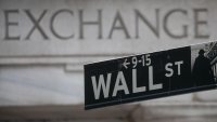 Индексите на Wall Street се върнаха на зелено след разпродажбите при предходната сесия