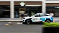 Uber и китайската Pony AI ще разположат над 2 хил. роботаксита в Европа