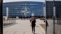 Съюзниците от НАТО са договорили 40 млрд. годишна помощ за Украйна