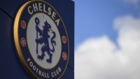 Великобритания предава парите от продажбата на "Челси" на Украйна