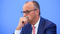 Мерц: Германия не блокира сделката между UniCredit и Commerzbank