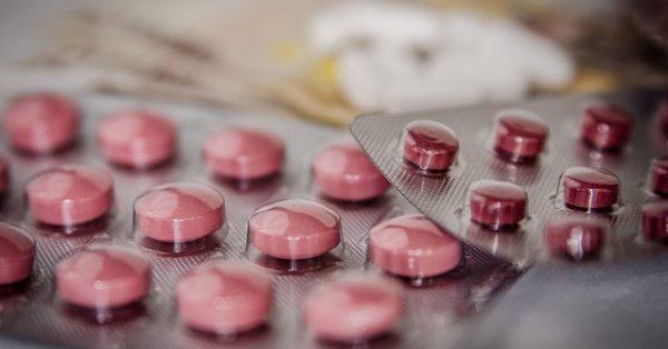 Костов очаква увеличението на цените на лекарствените продукти без лекарско