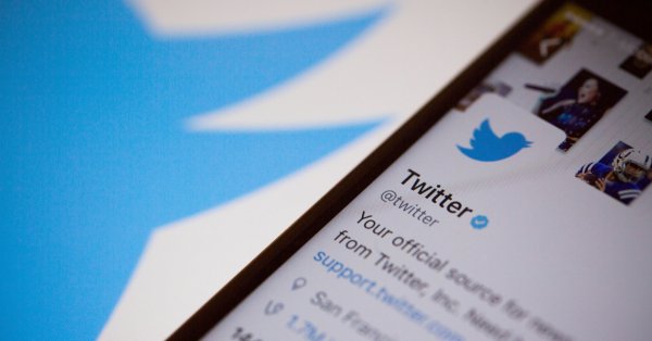 Откакто купи Twitter милиардерът възстанови редица акаунти включително на бившия
