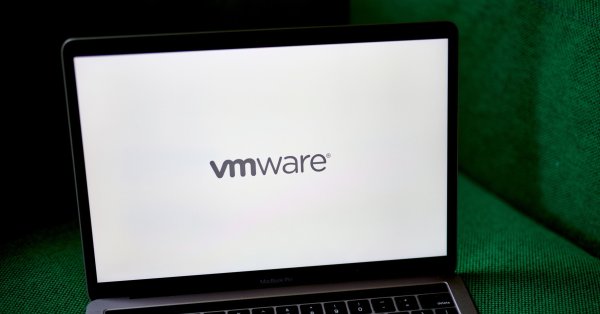 Без да признава или отрича казаното от комисията, VMware се