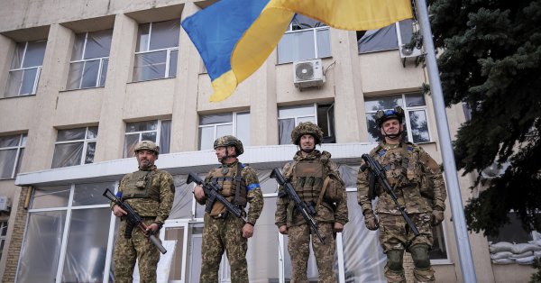 В Източна Украйна украинските военни продължават да се опитват да