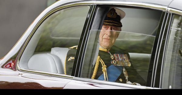 Въпросът колко струва британската монархия всяка година все още може