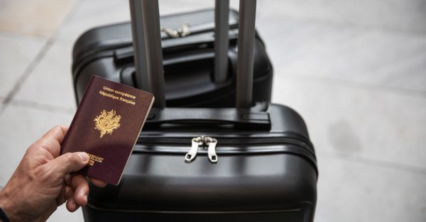 Парламентът окончателно отмени златните паспорти През пролетта Малта изключи граждани на