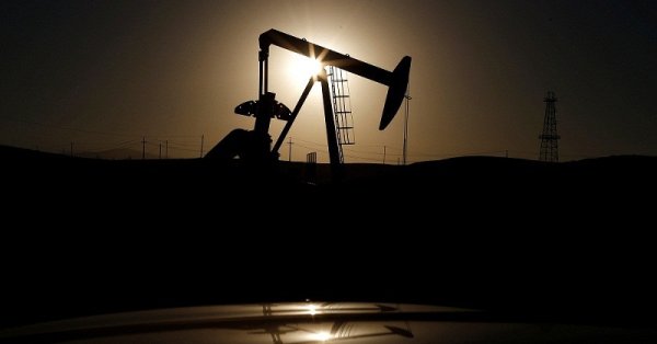 Руското Министерство на финансите съкрати очакваните приходи от петролБългария увеличава