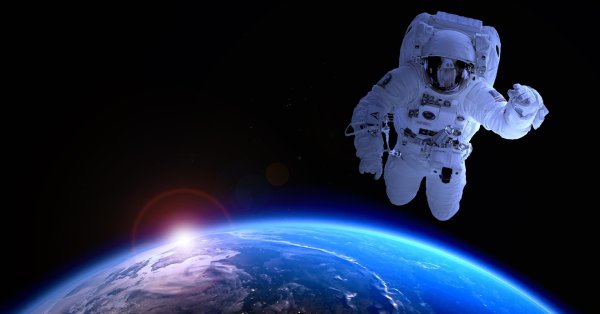 Темата България да стане член на европейската космическа общност вече