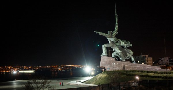 Полуостровът беше едностранно анексиран от Русия през 2014 година През