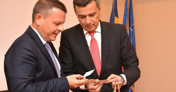 Вицепремирът Алексиев е в румънската столица като ръководител на българската