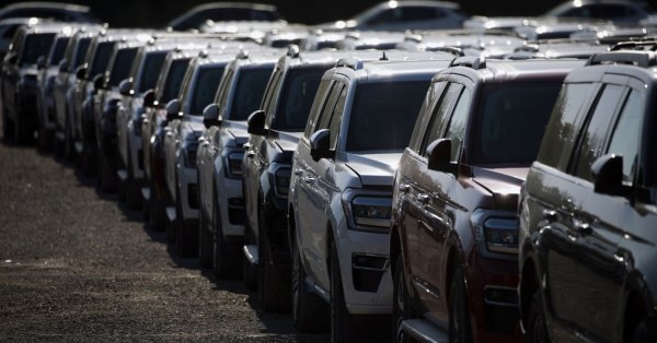 General Motors Co отчете скок от 24 на продажбите в