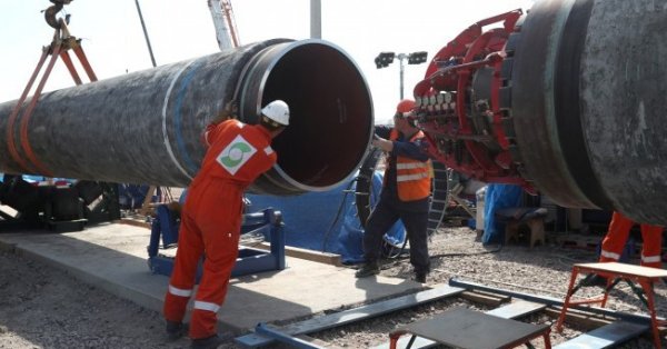 Втечненият природен газ LNG е един от най устойчивите начини България