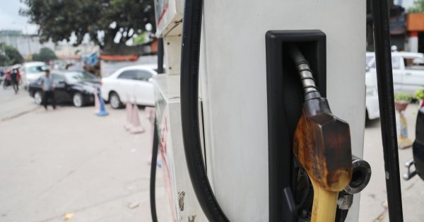 Петролните пазари избегнаха апокалиптичните сценарии за които енергийните анализатори предупреждаваха