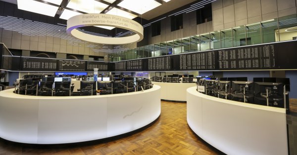 Лондонският бенчмарк FTSE 100 се повиши с 0 81 до ниво