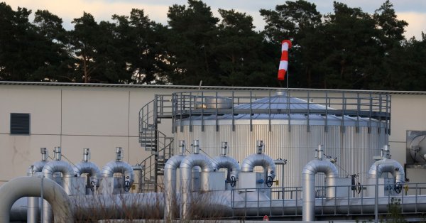 Газпром откри нов технически проблем Северен поток остава затворенЦелта за запълване