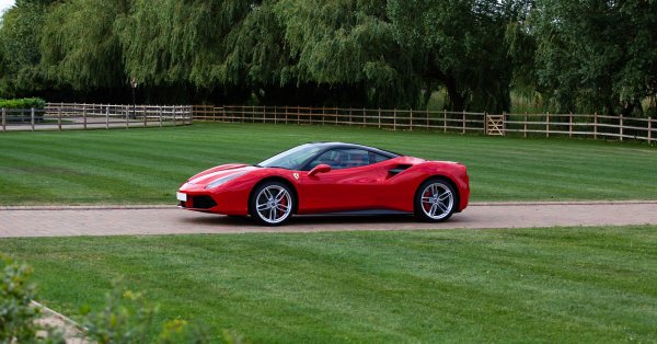 Според Ferrari индустриалните разходи и тези за научноизследователска и развойна