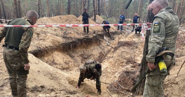 Руските войски откриха масови гробове в освободения Изюм  След освобождаването на украинския