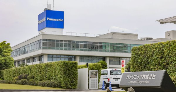 Почти цялото производство на автомобилни батерии на Panasonic в момента