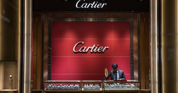 Представянето на Cartier на изложението в Женева без много