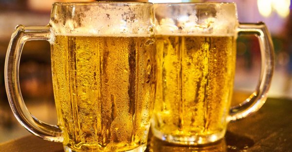 Забраната подчертава недоразуменията между най голямата пивоварна в света консервативната мюсюлманска
