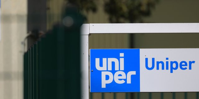 Затрудненият енергиен гигант Uniper обяви рекордна нетна загуба от 40