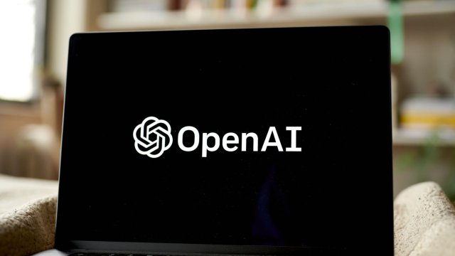 OpenAI преговаря за ново финансиране, което ще оцени компанията на ...