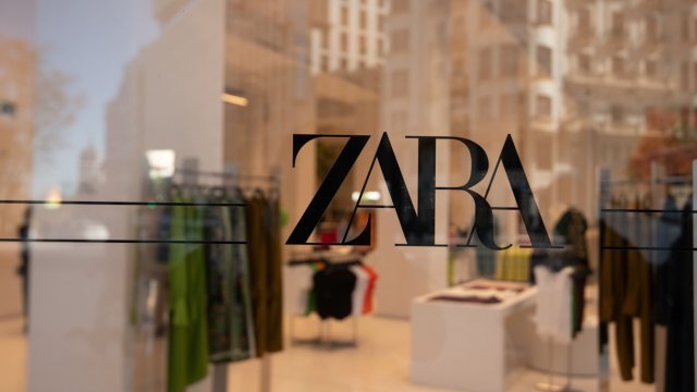 Zara въвежда такса за връщане на стоки и у домаПечалбата
