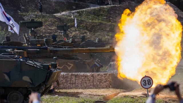САЩ и Франция ще пратят на Украйна бронирани бойни машини Експертите