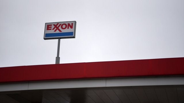 ВВС напомня че през октомври Exxon съобщи за печалба от
